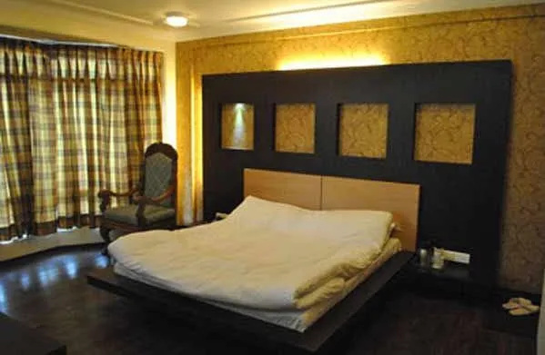 Hotel Pine Spring Pahalgam - Chambres