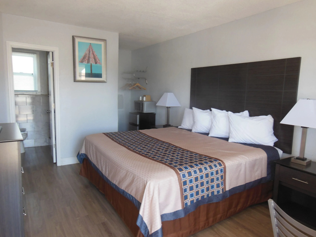 Standard Double room (full double bed)