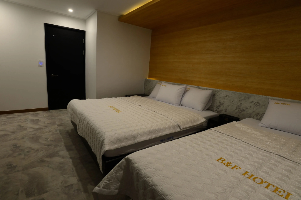 Business Double room (twin beds)