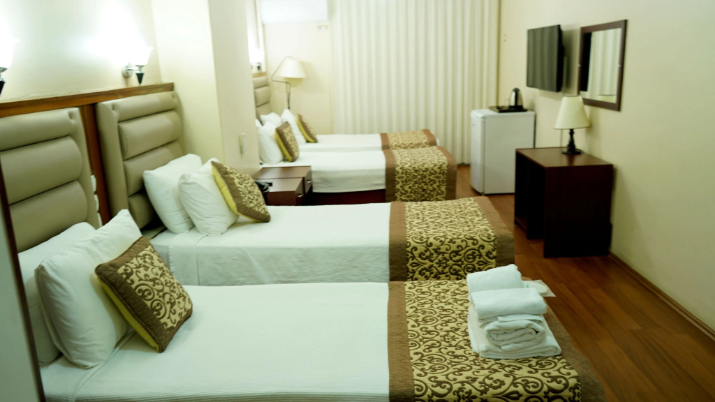 Classic Quadruple room
