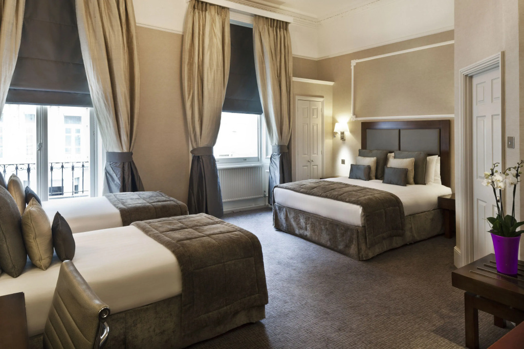 Standard Quadruple room