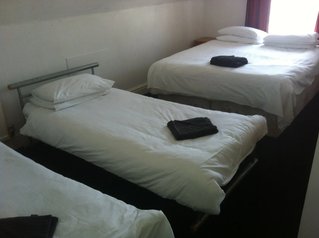 Economy room