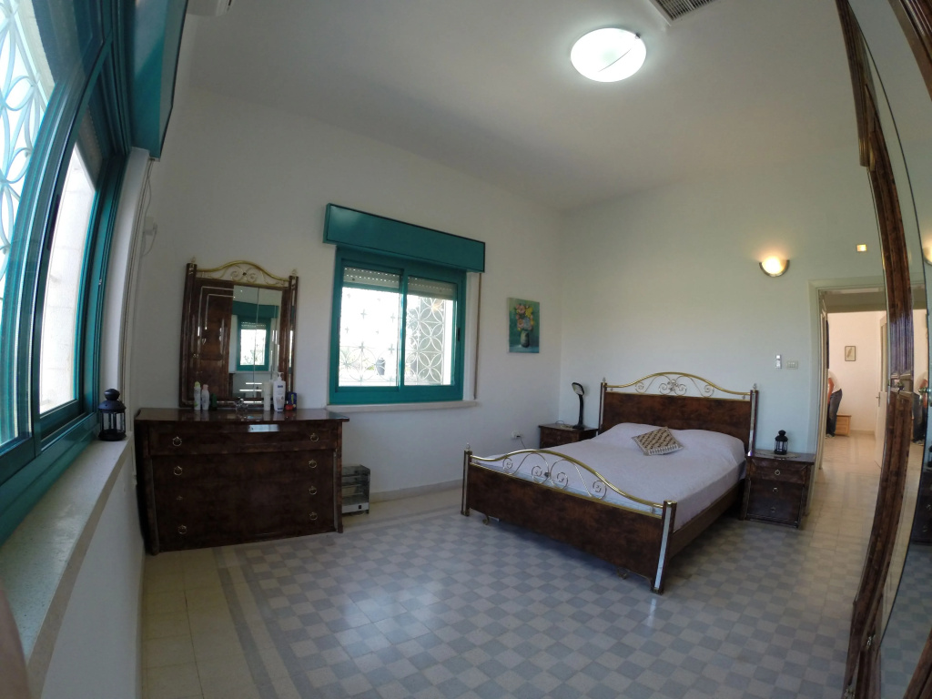 Standard Double room with garden view (full double bed)