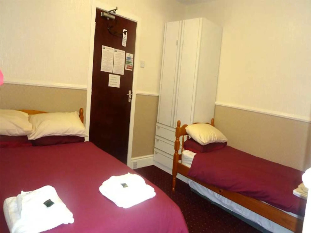 Standard Double room (full double bed)