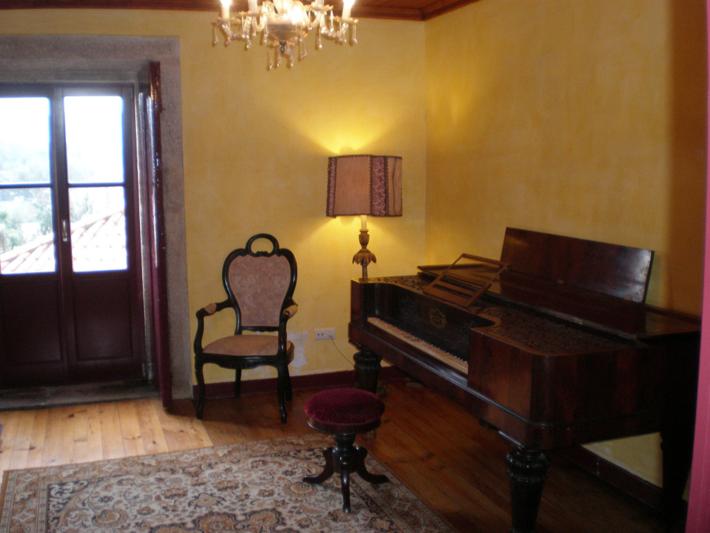 2 Bedrooms Cottage