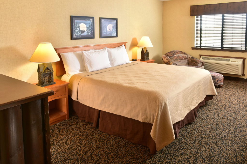 Stoney Creek Hotel La Crosse - Onalaska - Tap to explore photos