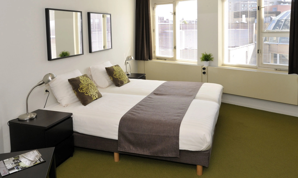 Standard Double room (full double bed)