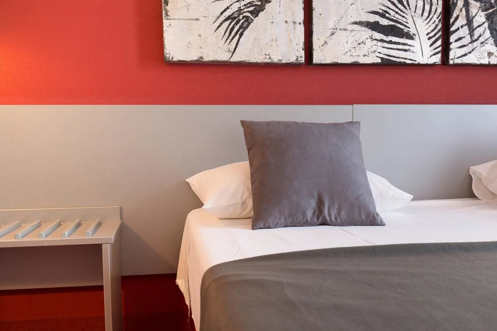 Brit Hotel Confort Marvejols - Chambres
