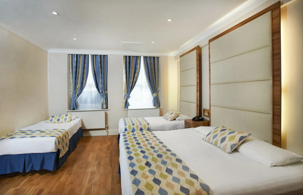 Standard Quadruple room