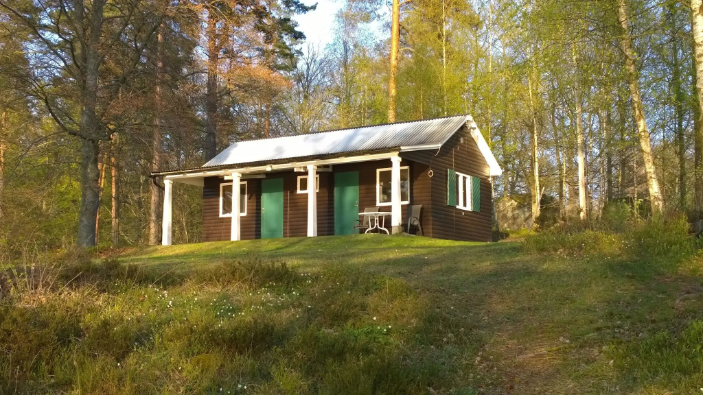 Cottage with lake view
