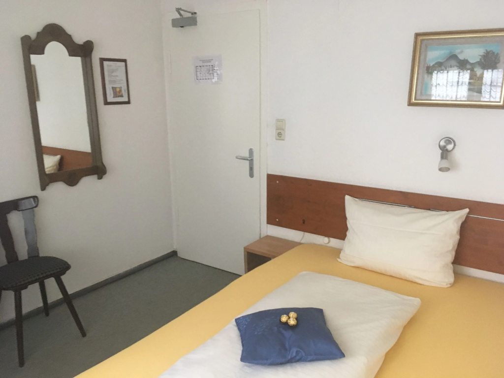 Standard Single room