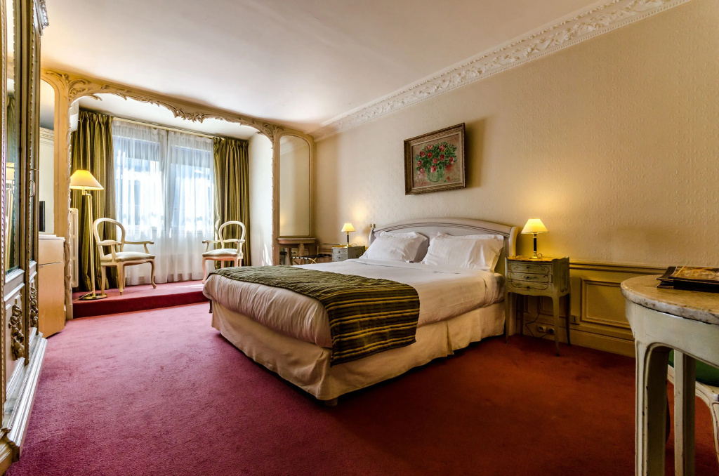 Superior Double room (full double bed)