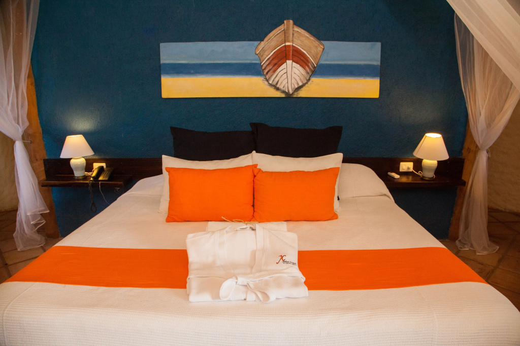 Double Bungalow beachfront (full double bed)