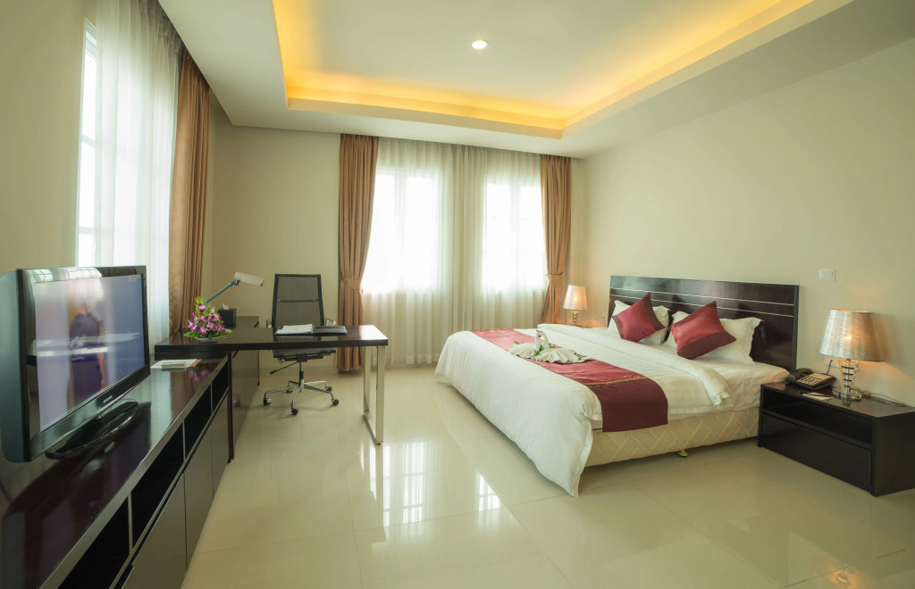 2 Bedrooms Apartment