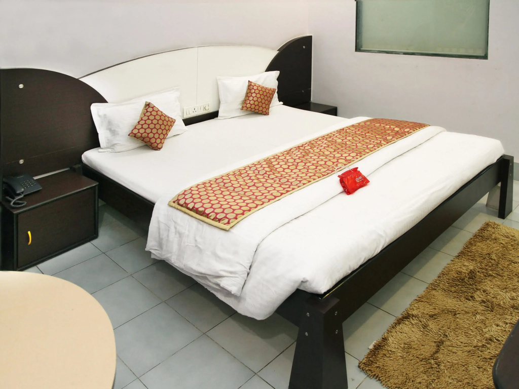 OYO 1959 Hotel Raj - Chambres