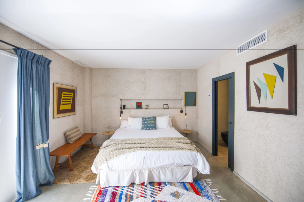 Superior room