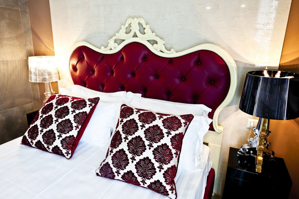 Superior Double room (full double bed)
