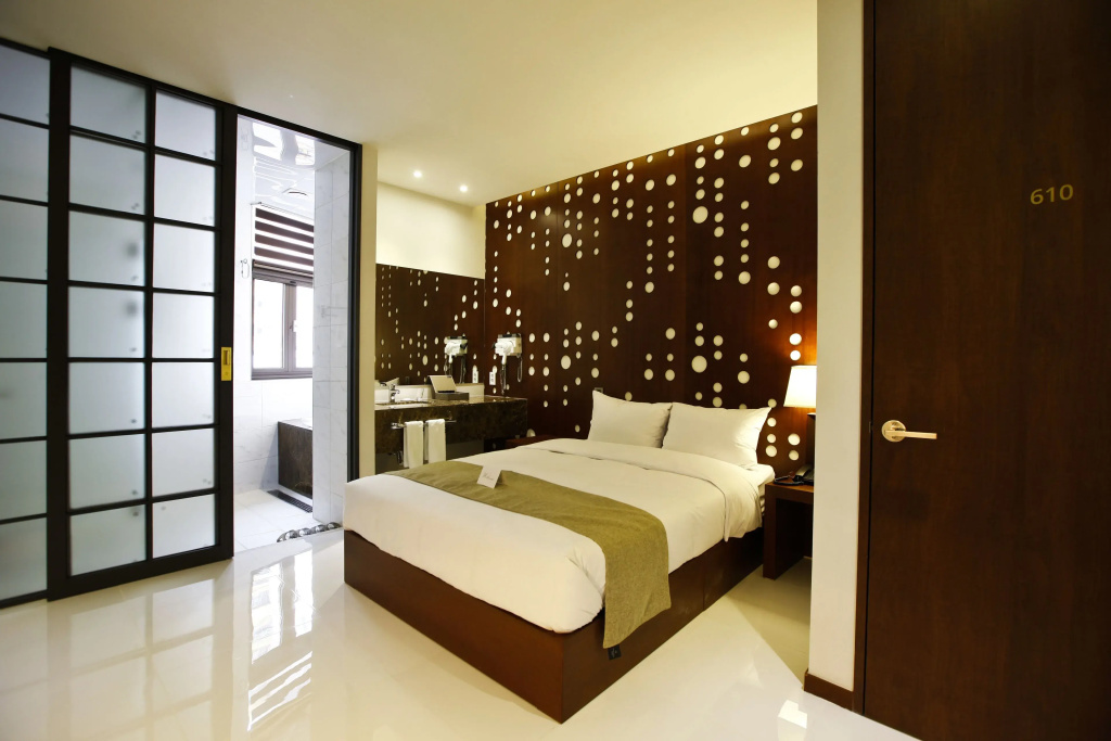 Standard Double room (full double bed)