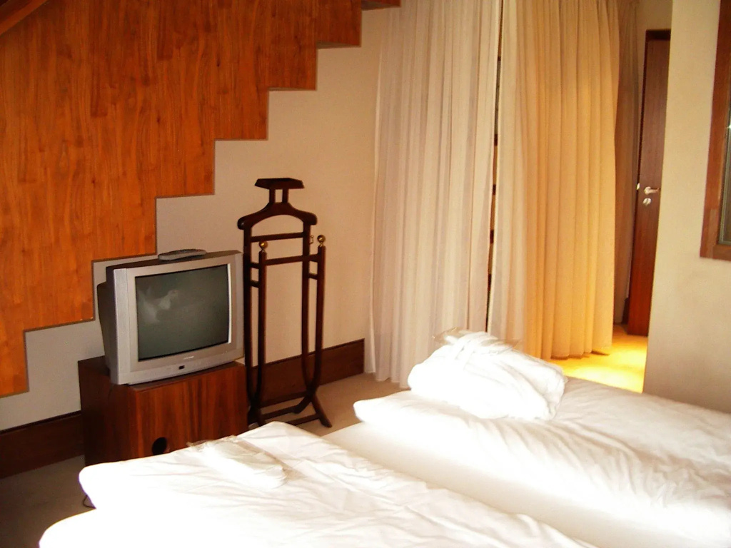 Double Duplex Suite with garden view full double bed