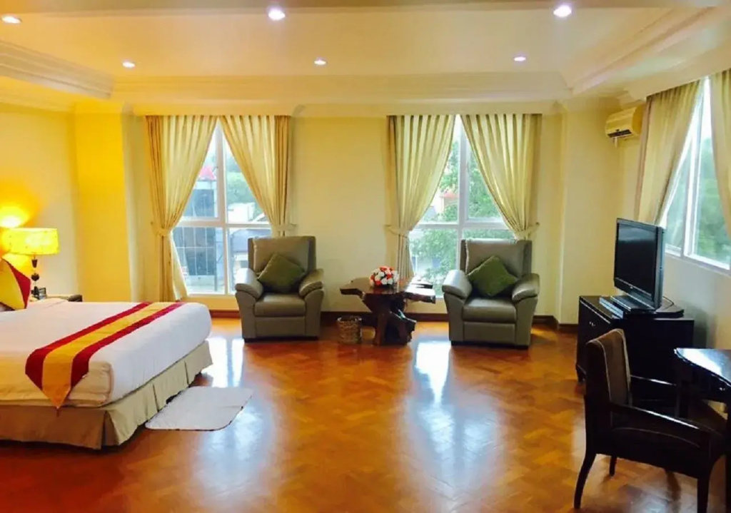 Mawlamyaing Strand Hotel - Chambres