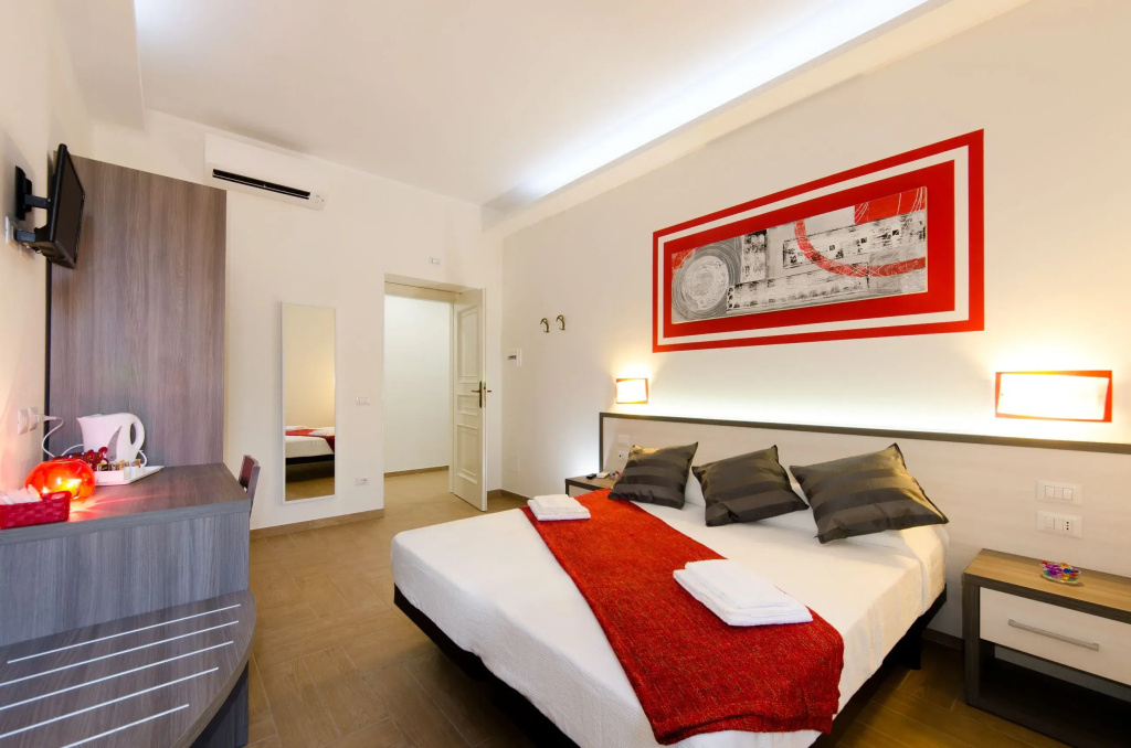 Standard Double room (full double bed)