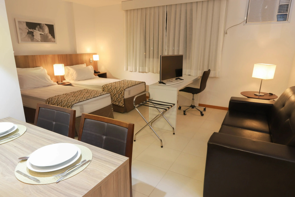 Double Suite (twin beds)