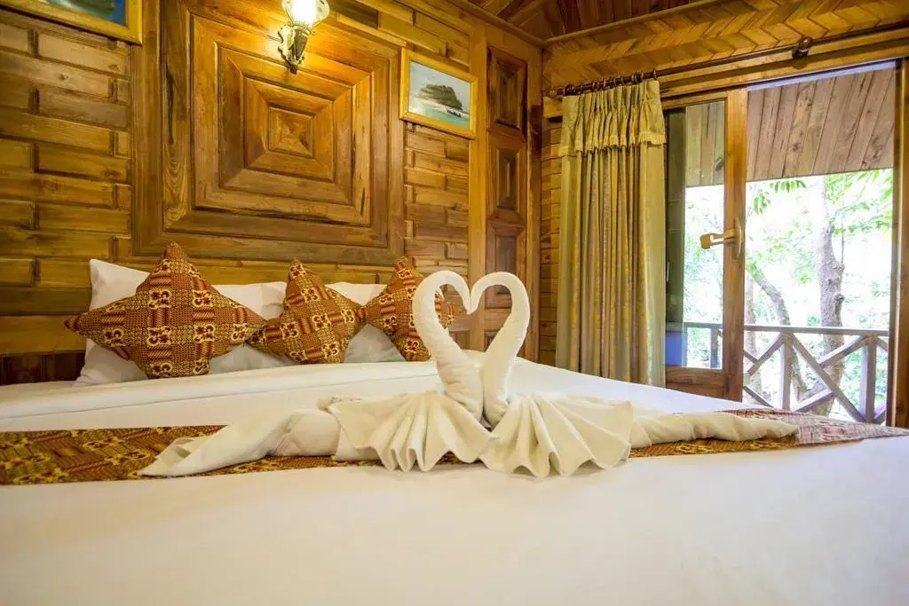 Deluxe Double room with balcony full double bed