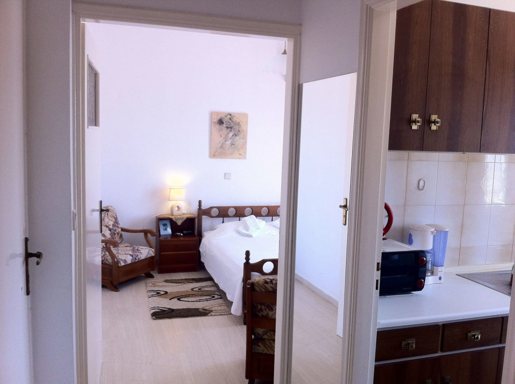 Studio with partial view