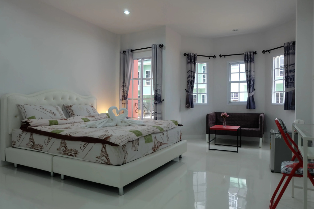 Superior Double room (full double bed)