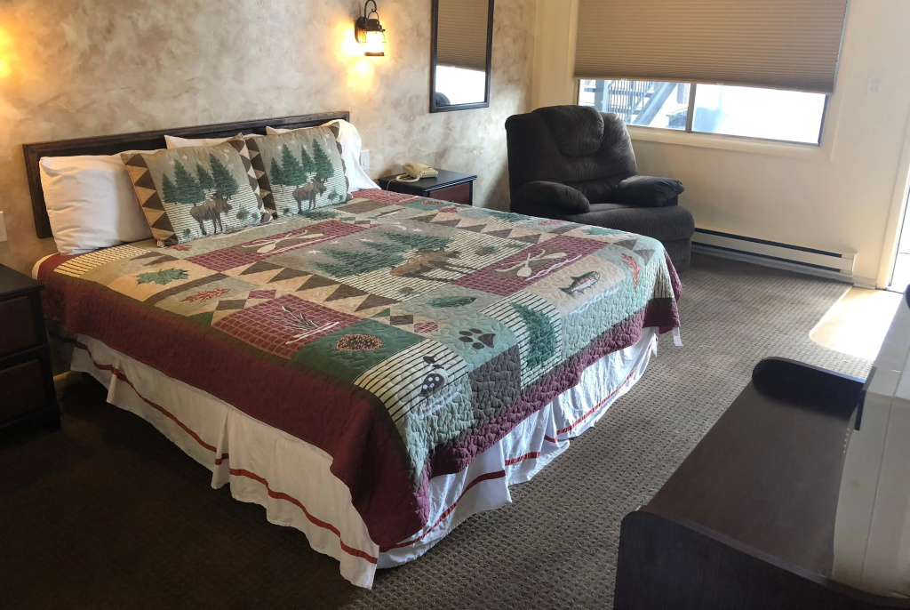 Standard Double room (full double bed)