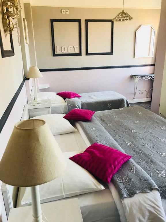Classic Triple room