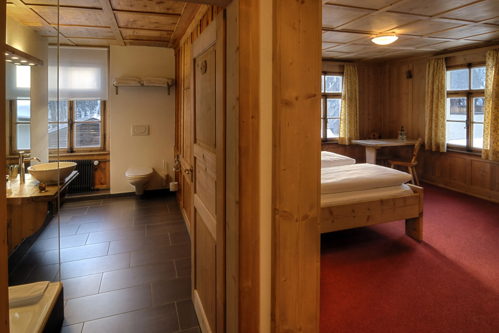Superior Double room (full double bed)