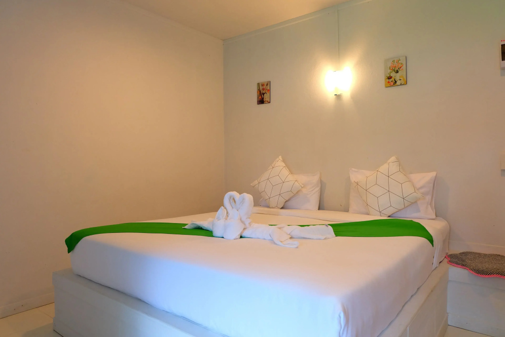Standard Double room (full double bed)