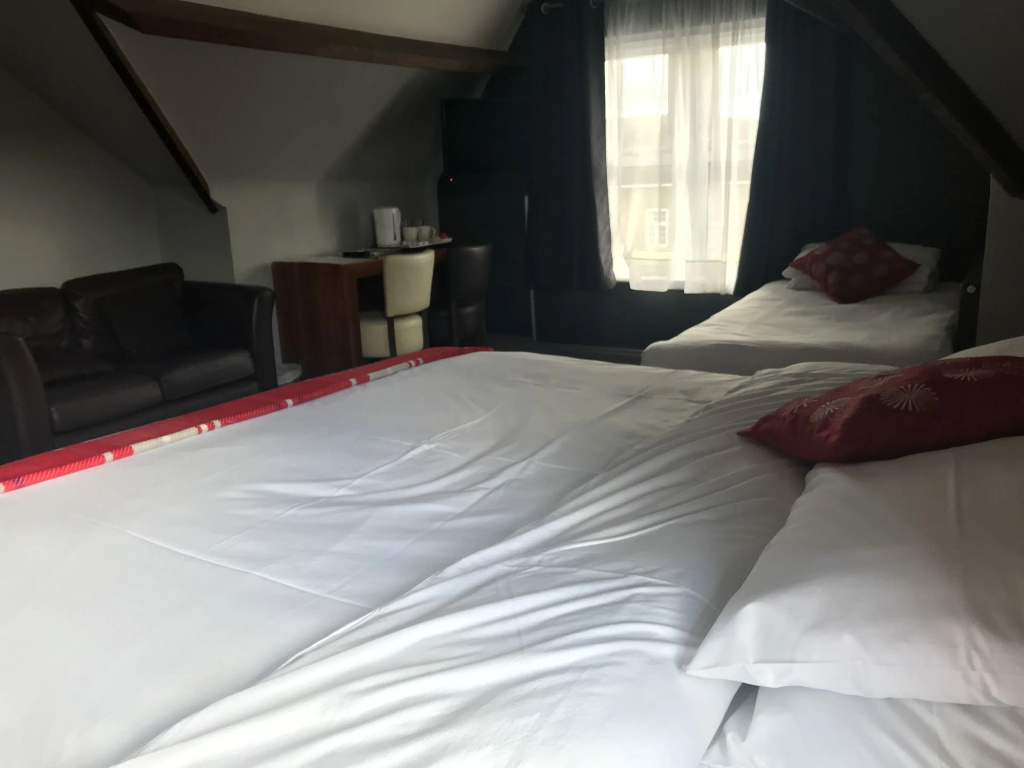 Bennetts Hotel - Chambres
