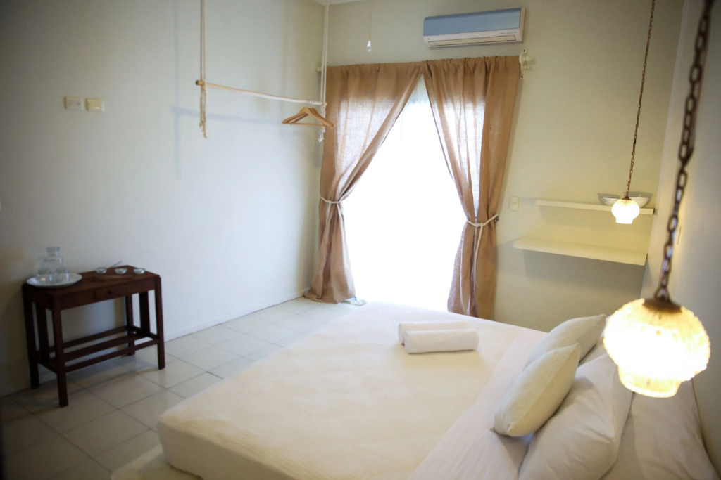 Deluxe Double room (full double bed)