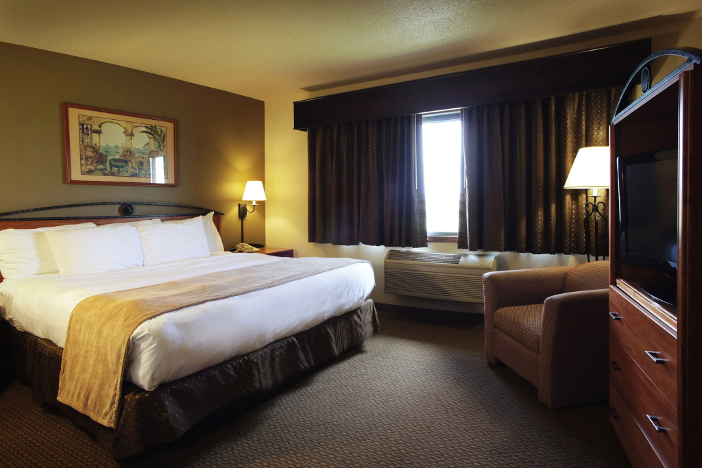 Double Suite (full double bed)