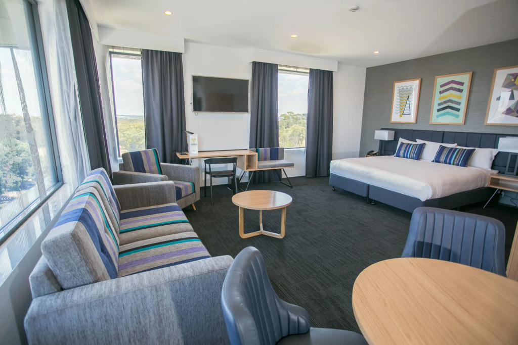Executive Double Suite (full double bed)