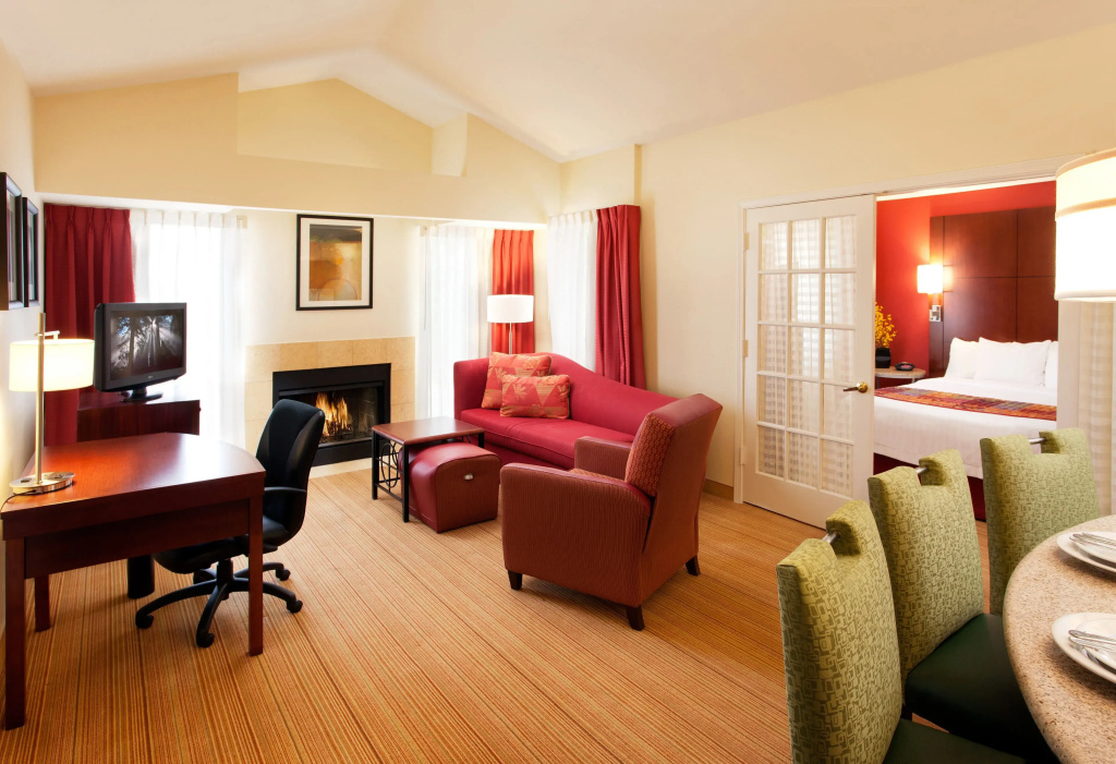 2 Bedrooms Suite