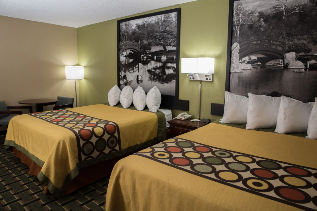 Standard Quadruple room