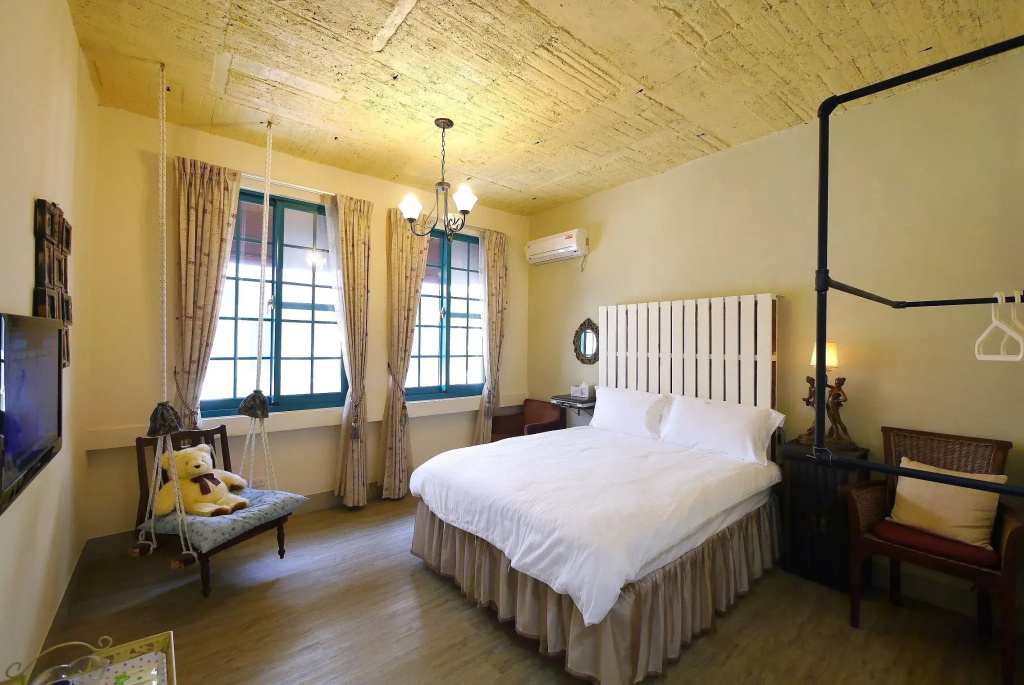 Standard Double room (full double bed)