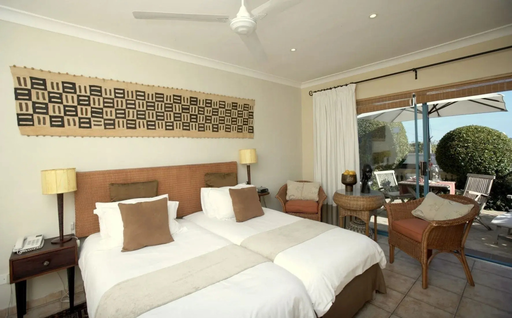 Standard Double room with sea view (twin beds)