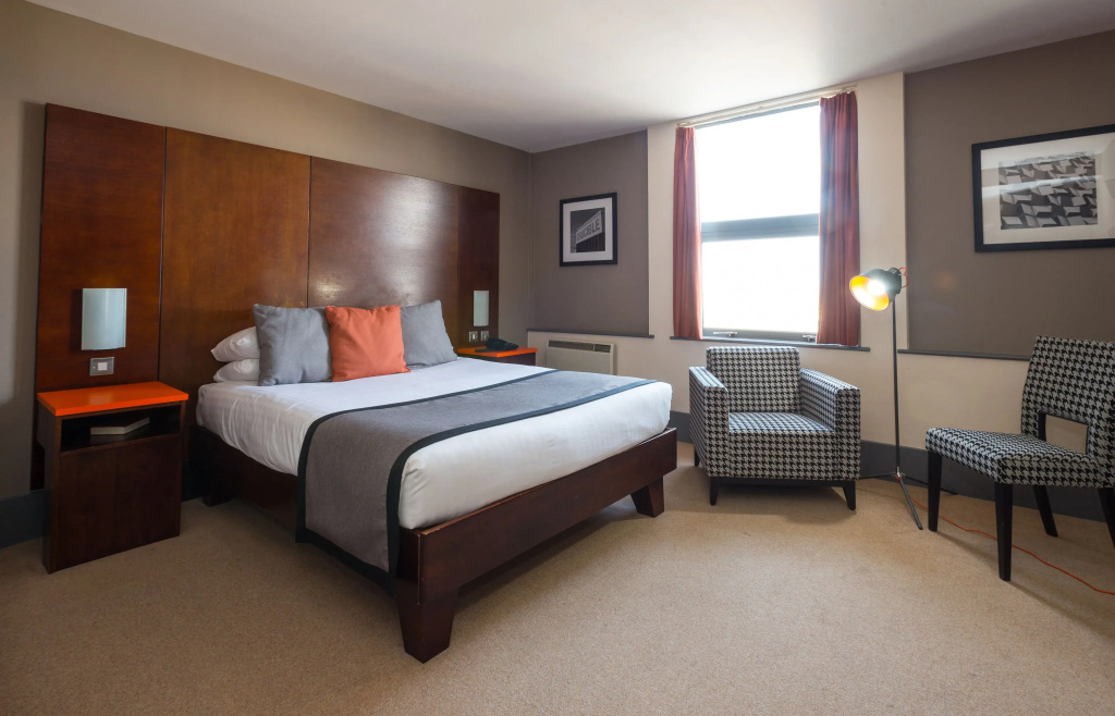 Superior room