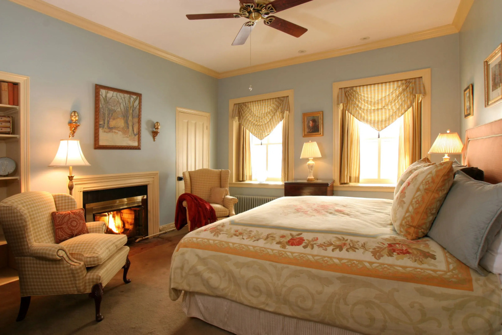 Luxury Suite