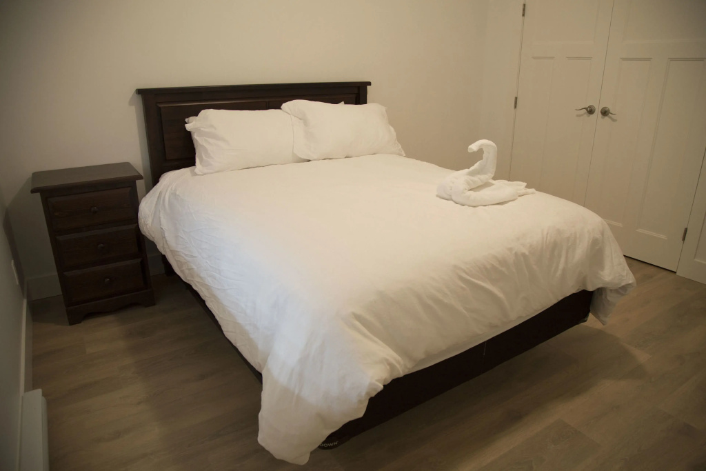 Pacific Point Market & Suites - Chambres