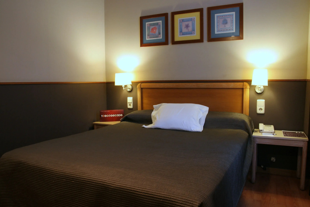 Economy room