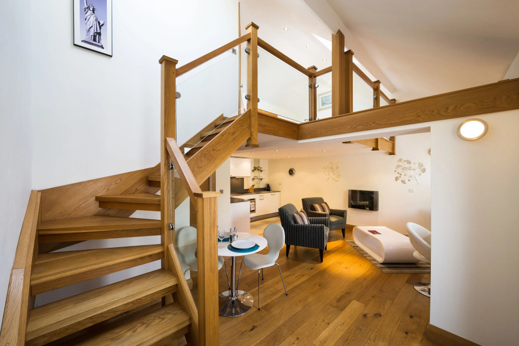 Deluxe Double Attic Apartment (full double bed)