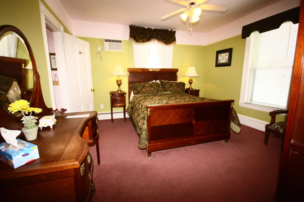 Standard Double room full double bed