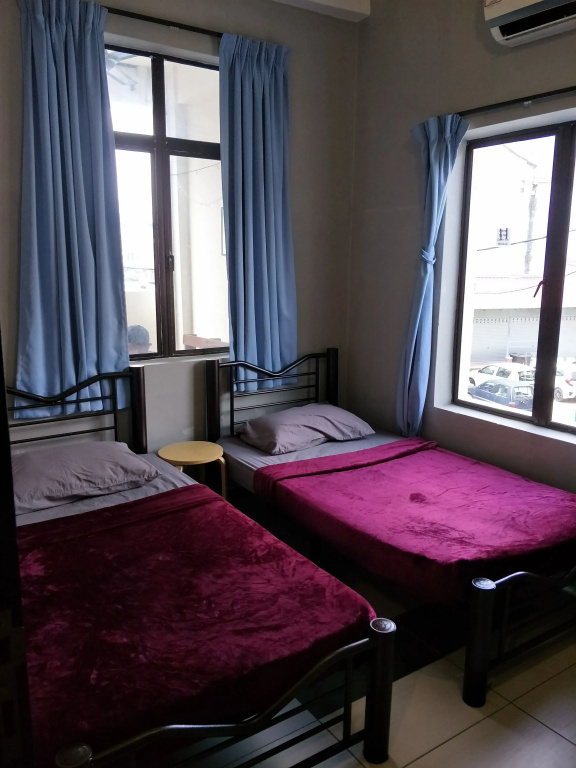 Economy room