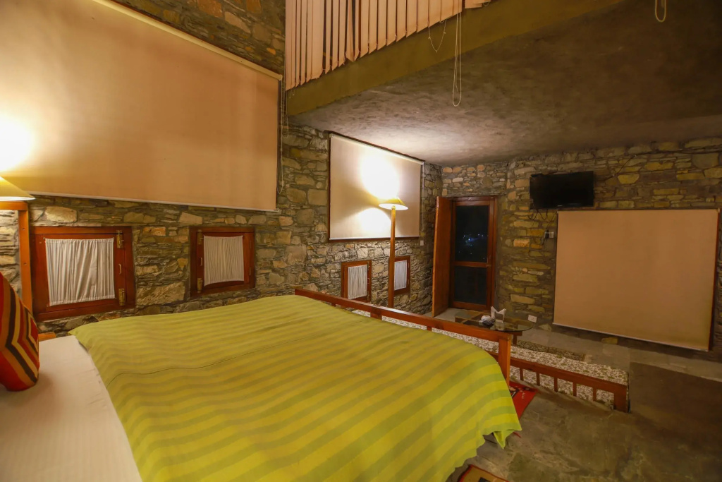 Aamod Monolith Resort Bhimtal - Chambres