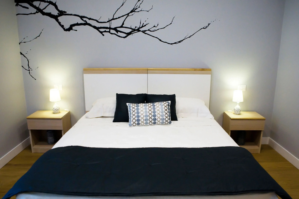 Deluxe Double room with balcony (full double bed)